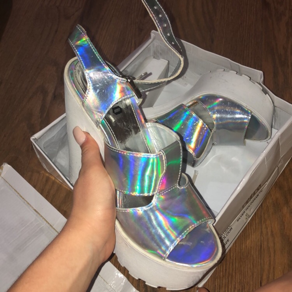 platform heels - Picture 2 of 5